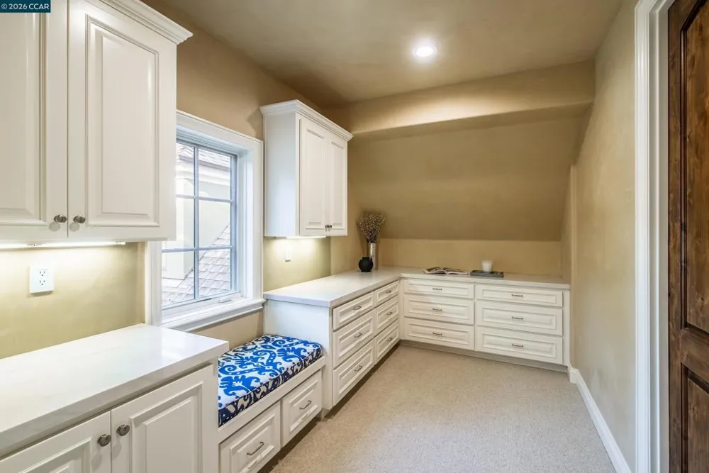 53 Hidden Oaks Dr. Lafayette, CA 94549