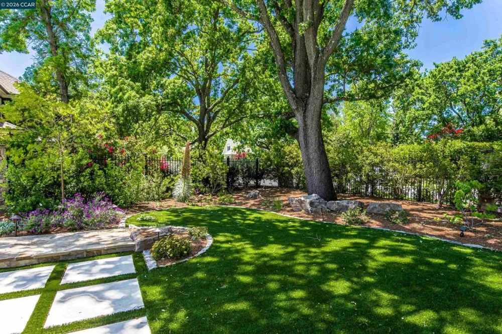 53 Hidden Oaks Dr. Lafayette, CA 94549