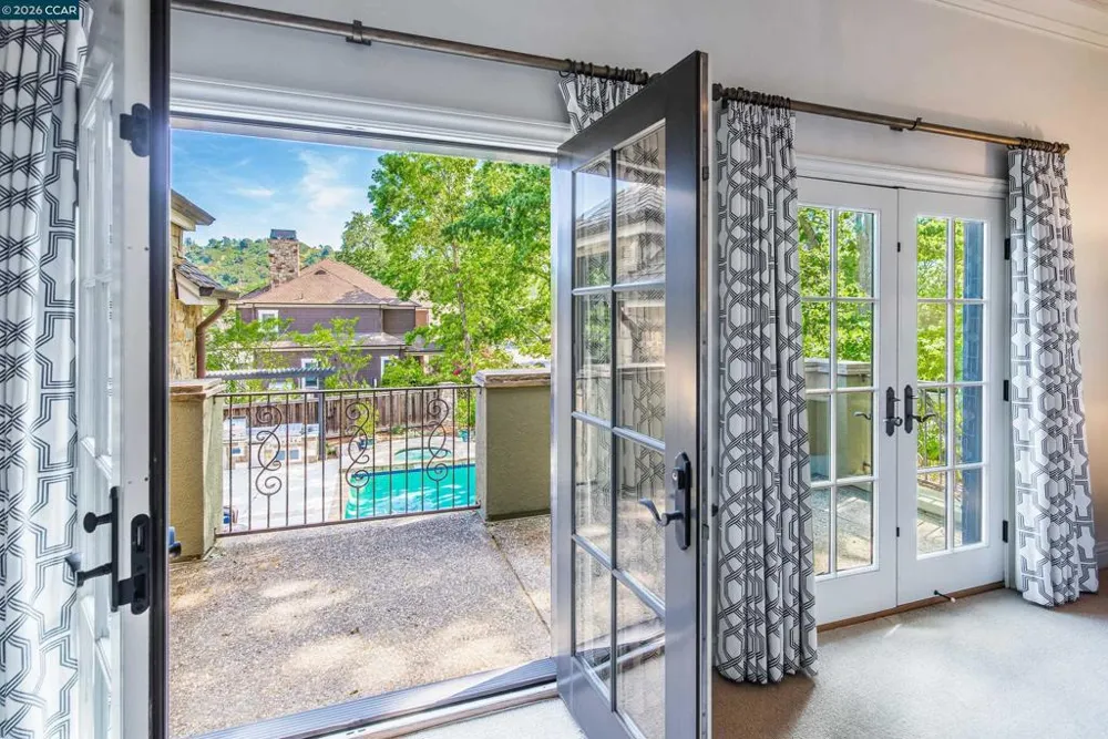 53 Hidden Oaks Dr. Lafayette, CA 94549