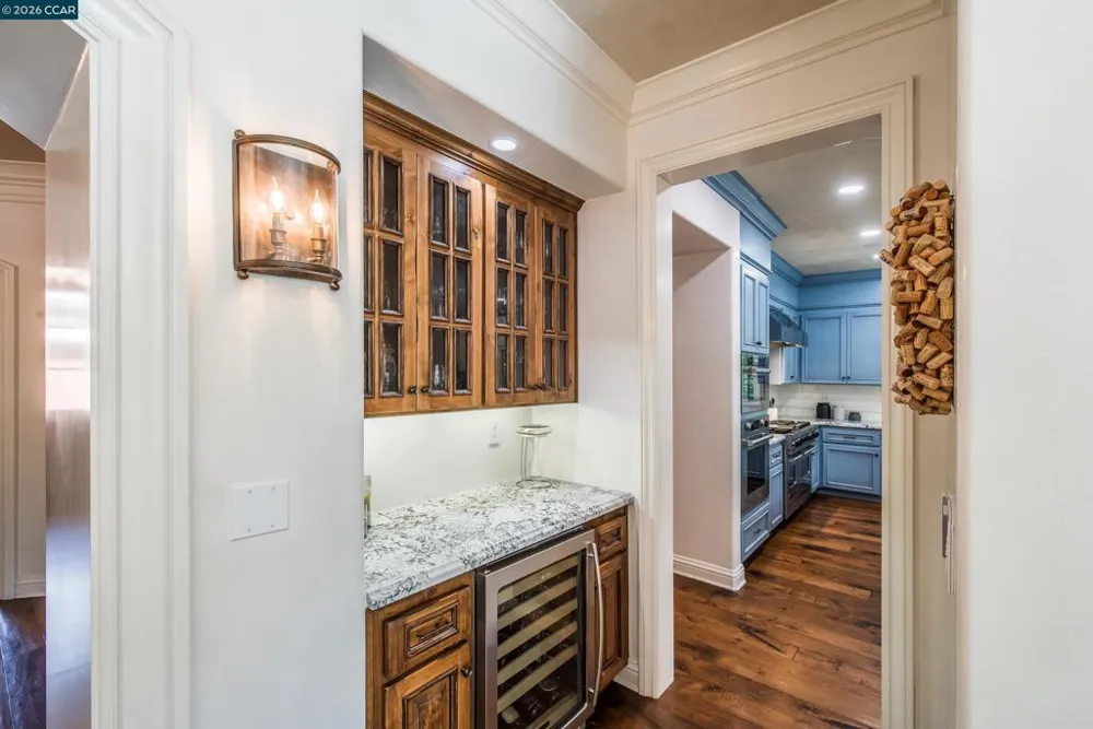 53 Hidden Oaks Dr. Lafayette, CA 94549