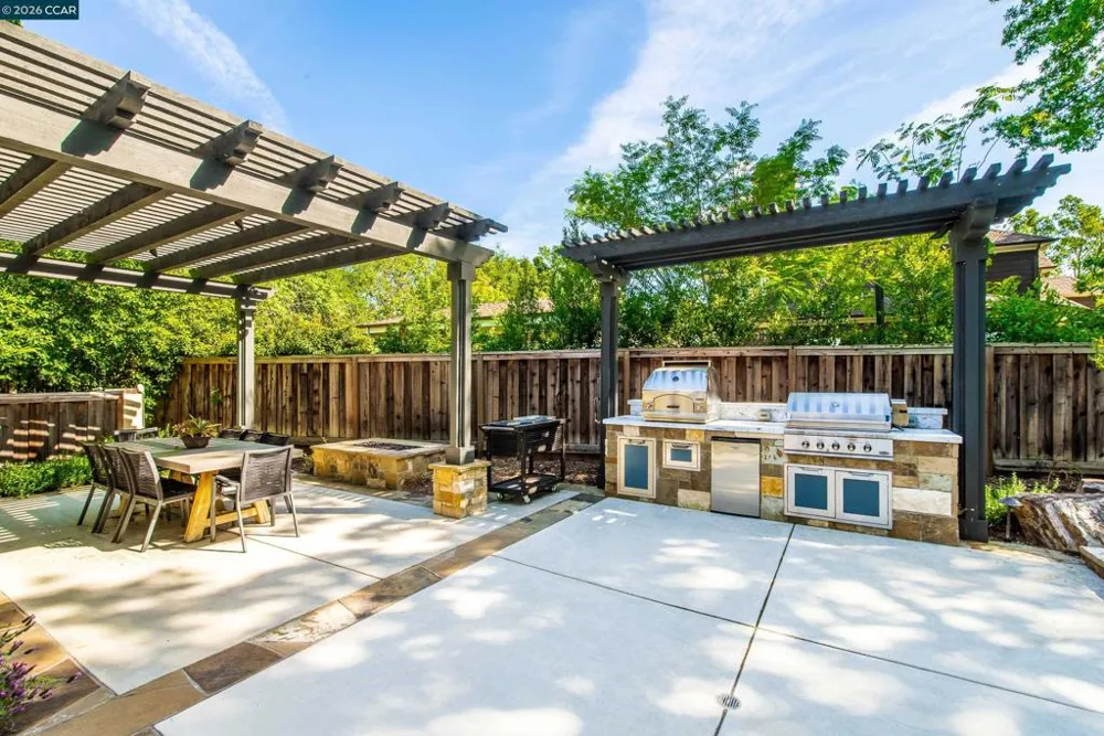 53 Hidden Oaks Dr. Lafayette, CA 94549