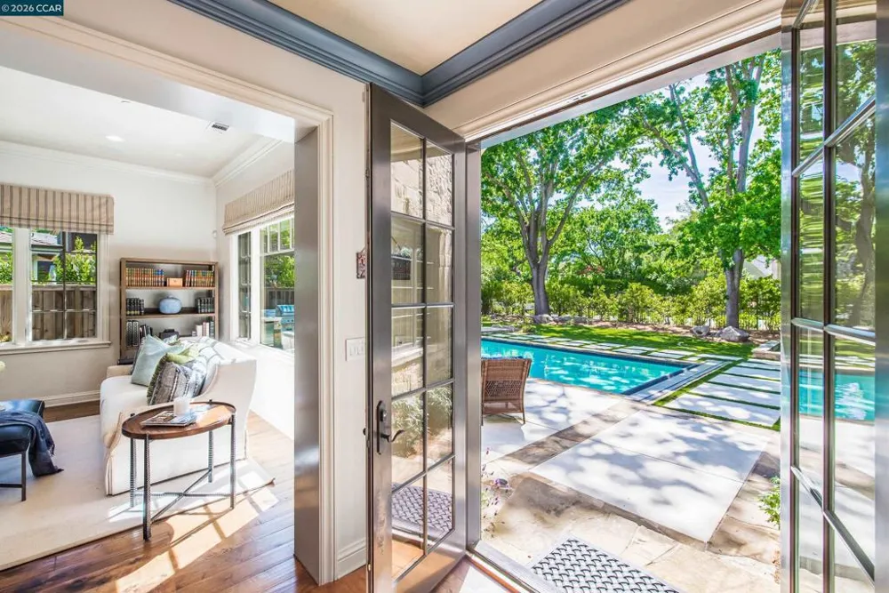 53 Hidden Oaks Dr. Lafayette, CA 94549