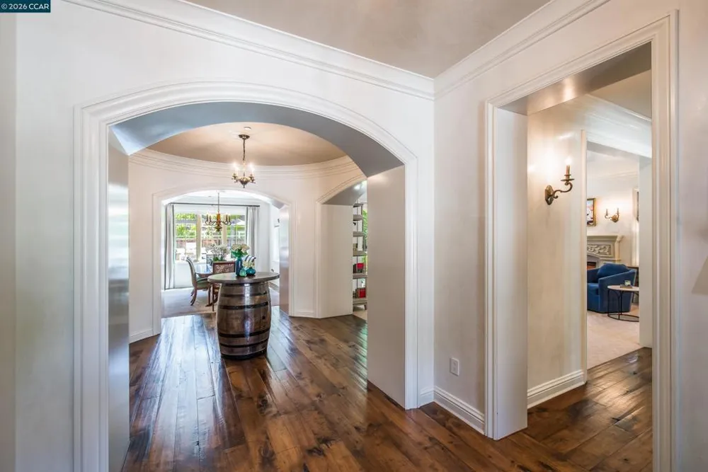 53 Hidden Oaks Dr. Lafayette, CA 94549