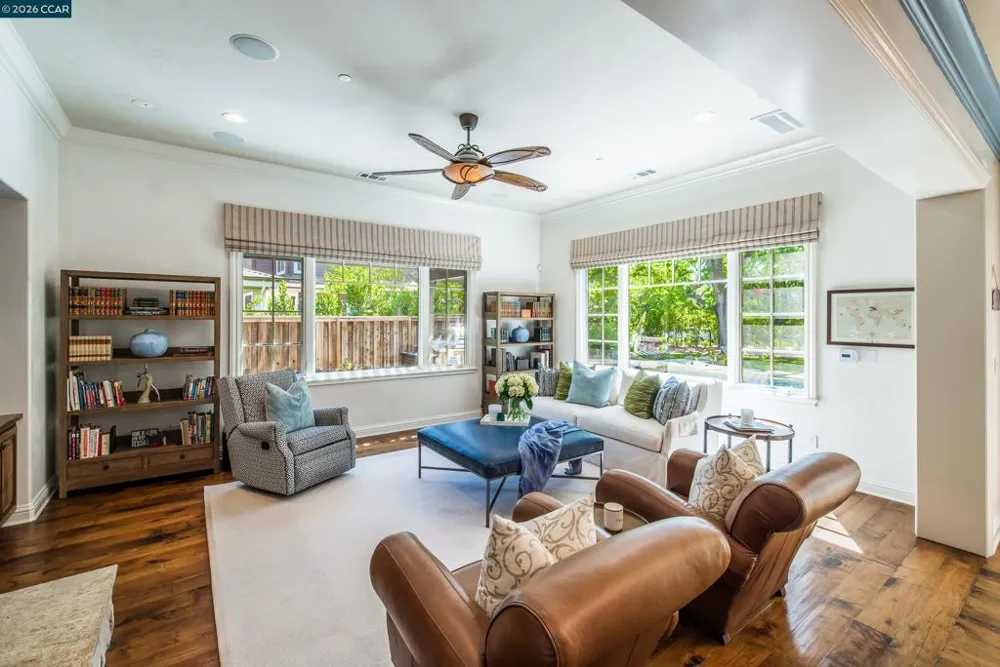 53 Hidden Oaks Dr. Lafayette, CA 94549