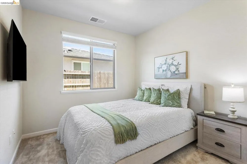 4352 Vanguard DR Modesto, CA 95356