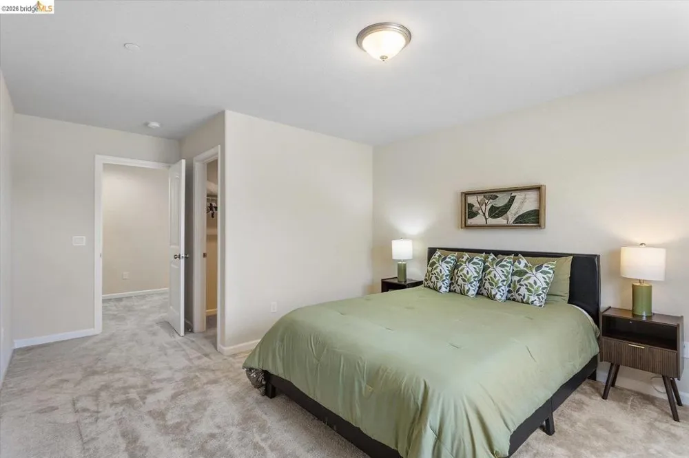 4352 Vanguard DR Modesto, CA 95356