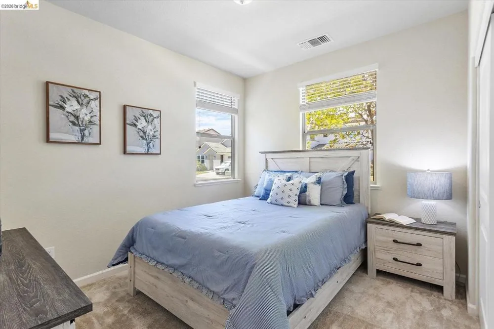 4352 Vanguard DR Modesto, CA 95356