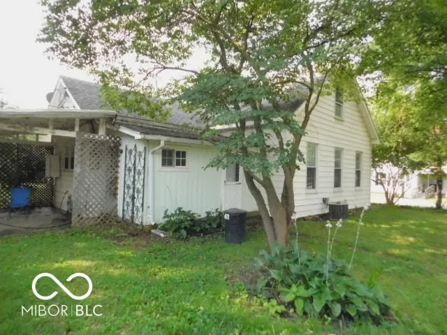 323 Desart Street Brazil, IN 47834