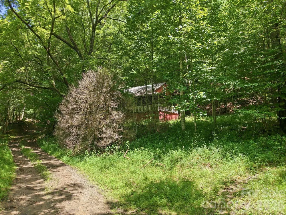 1158 Dark Ridge Road Sylva, NC 28779