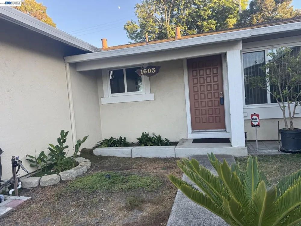 1603 Morgan St Mountain View, CA 94043