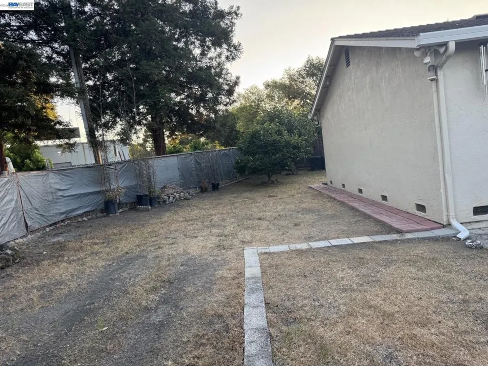 1603 Morgan St Mountain View, CA 94043