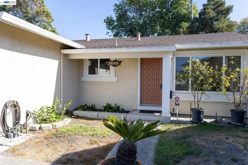 1603 Morgan St Mountain View, CA 94043