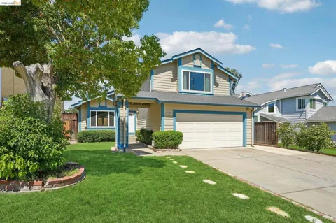 2840 Honeysuckle Circle