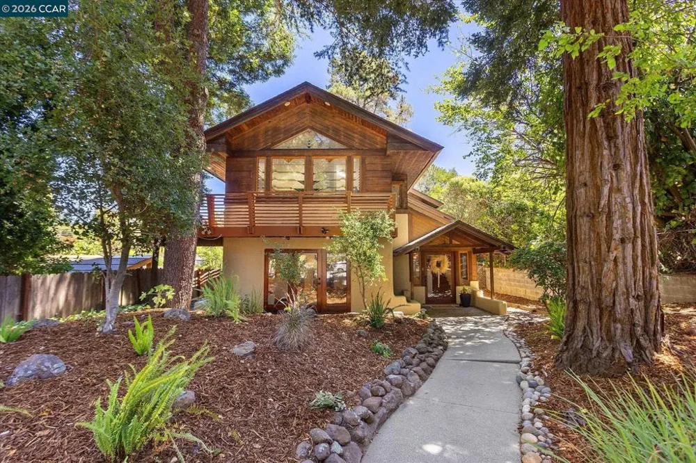 17460 Vineyard Rd Castro Valley, CA 94546