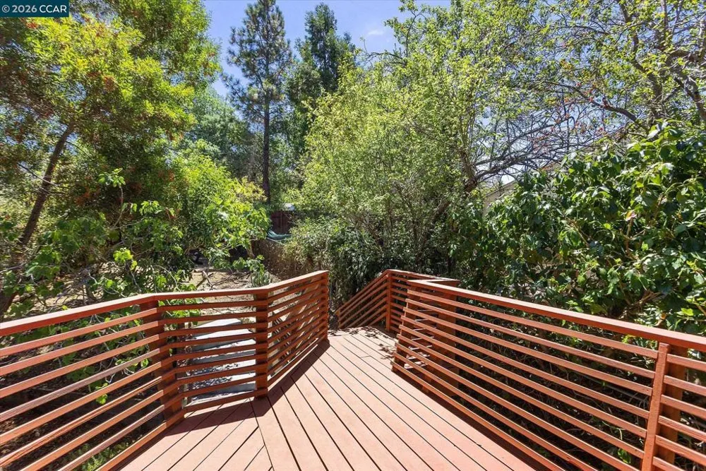 17460 Vineyard Rd Castro Valley, CA 94546