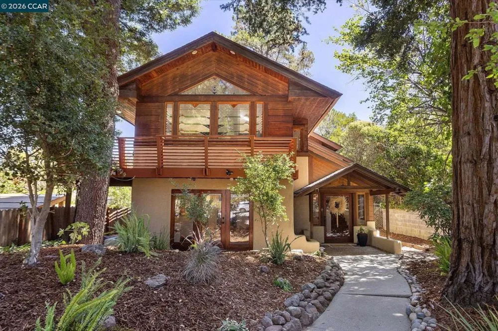 17460 Vineyard Rd Castro Valley, CA 94546