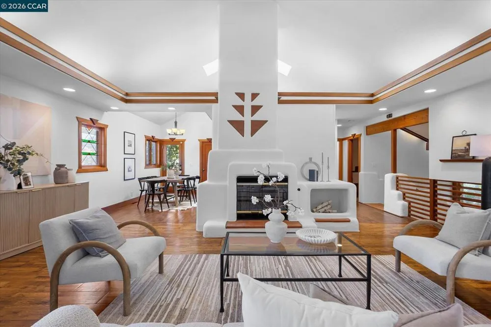 17460 Vineyard Rd Castro Valley, CA 94546
