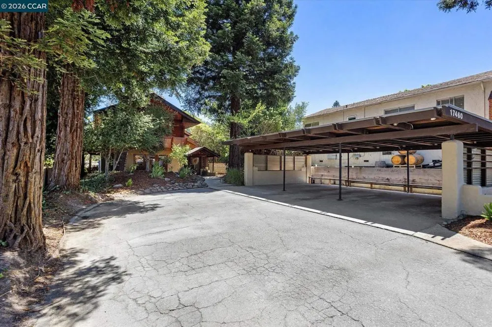 17460 Vineyard Rd Castro Valley, CA 94546