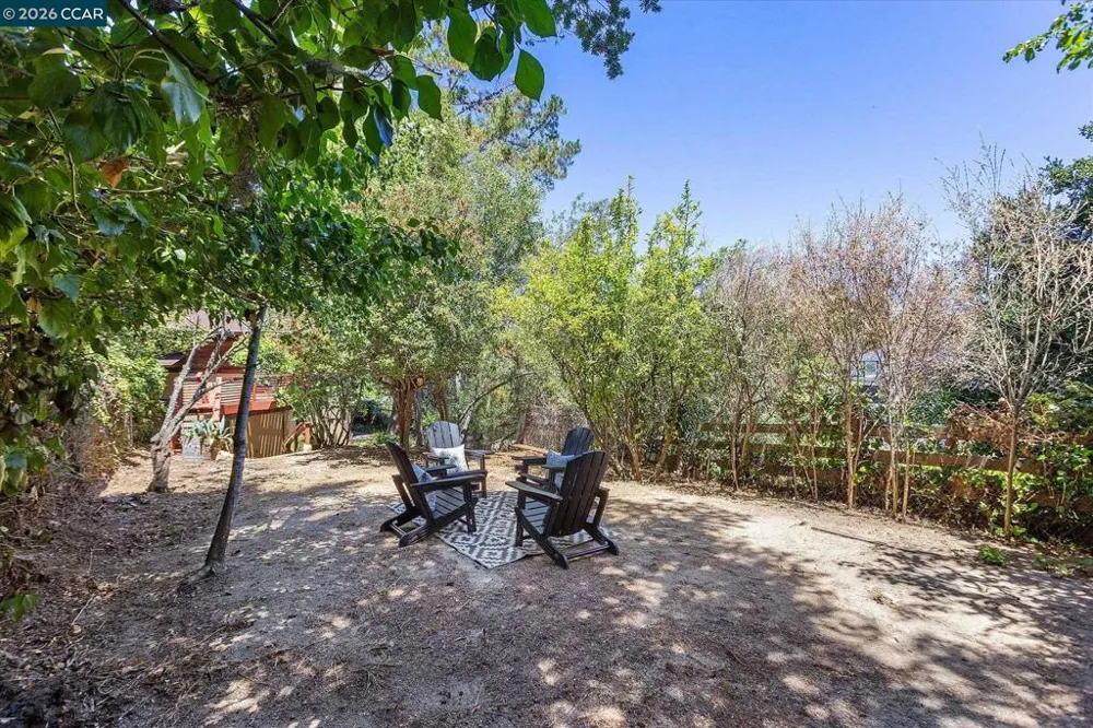 17460 Vineyard Rd Castro Valley, CA 94546