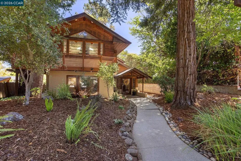 17460 Vineyard Rd Castro Valley, CA 94546