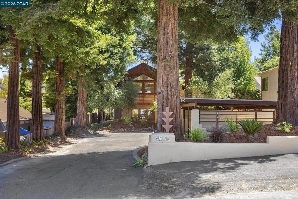 17460 Vineyard Rd Castro Valley, CA 94546