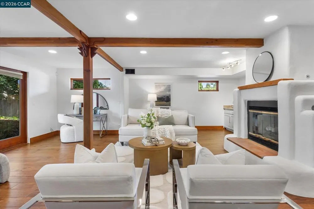 17460 Vineyard Rd Castro Valley, CA 94546