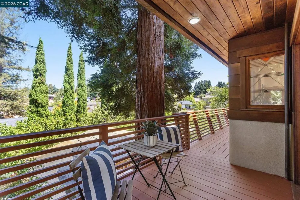 17460 Vineyard Rd Castro Valley, CA 94546