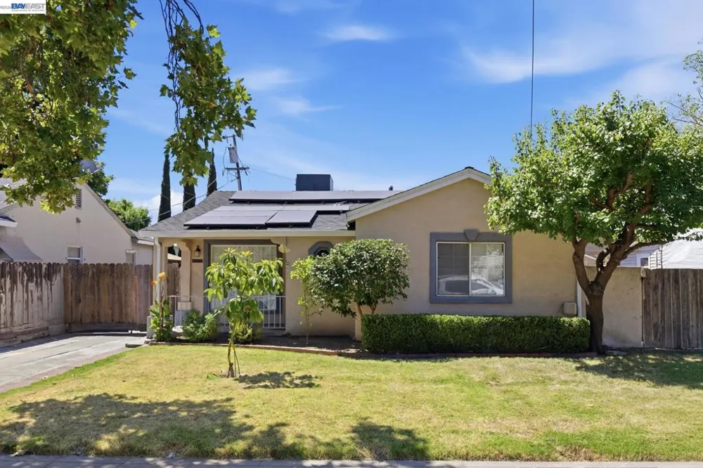 1330 W Park St Stockton, CA 95203