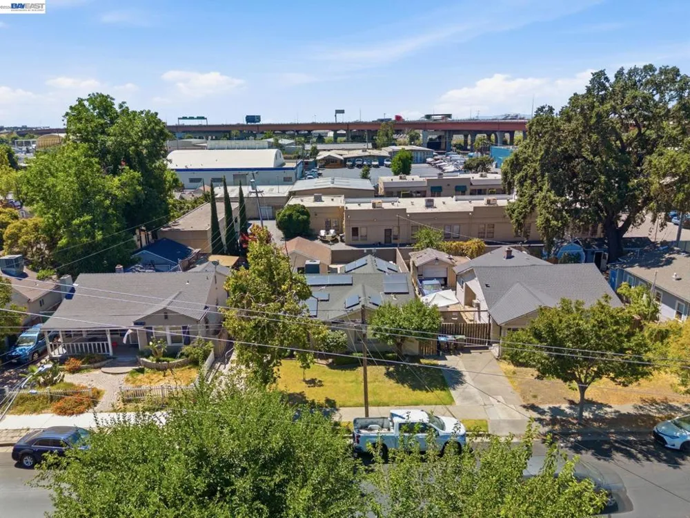 1330 W Park St Stockton, CA 95203