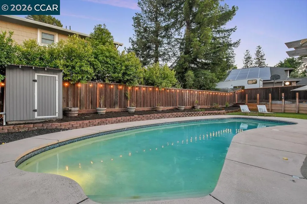 1154 Breckenridge Court Martinez, CA 94553