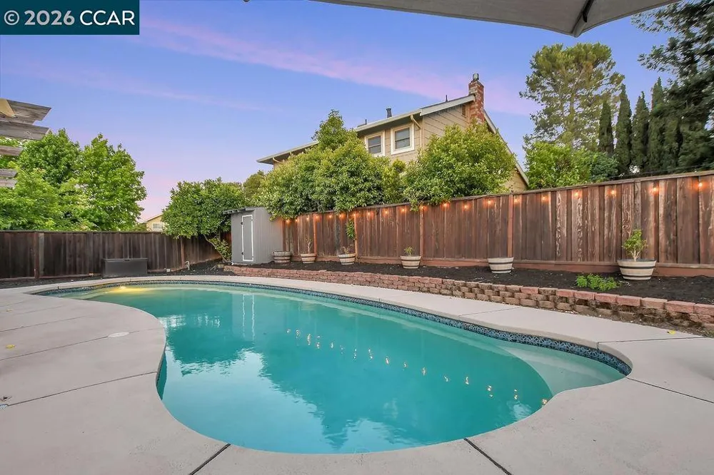 1154 Breckenridge Court Martinez, CA 94553
