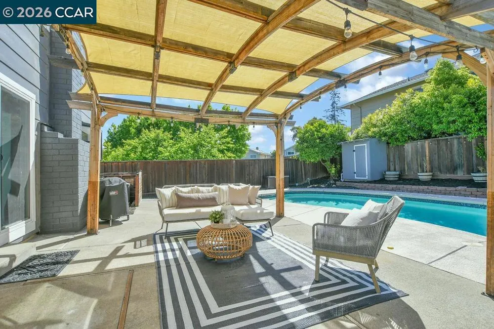 1154 Breckenridge Court Martinez, CA 94553