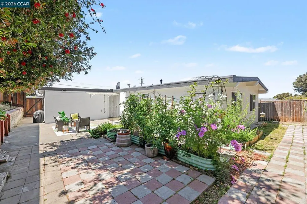 1927 Miner Ave San Pablo, CA 94806