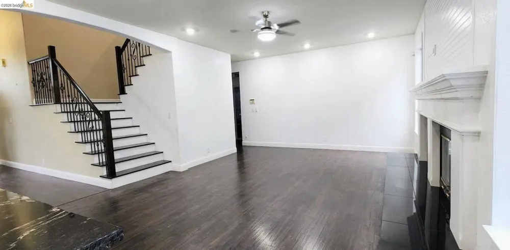 9223 Camden Lake WAY Elk Grove, CA 95624