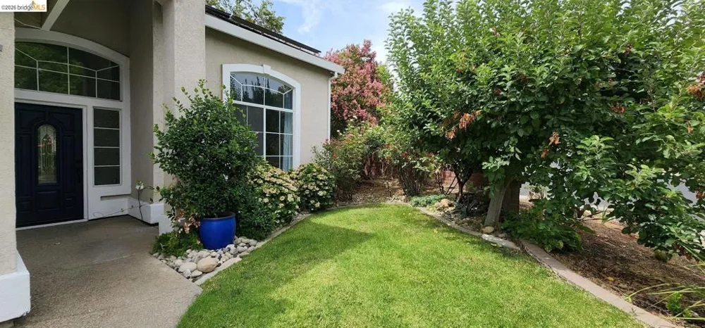 9223 Camden Lake WAY Elk Grove, CA 95624