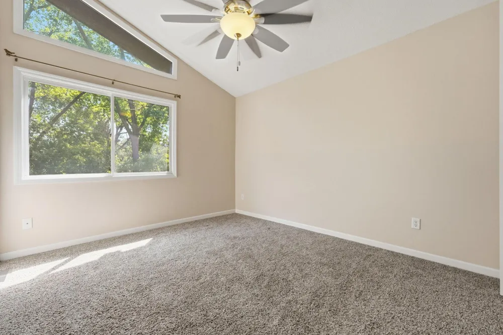 1762 Mcknight Road #17 Maplewood, MN 55109