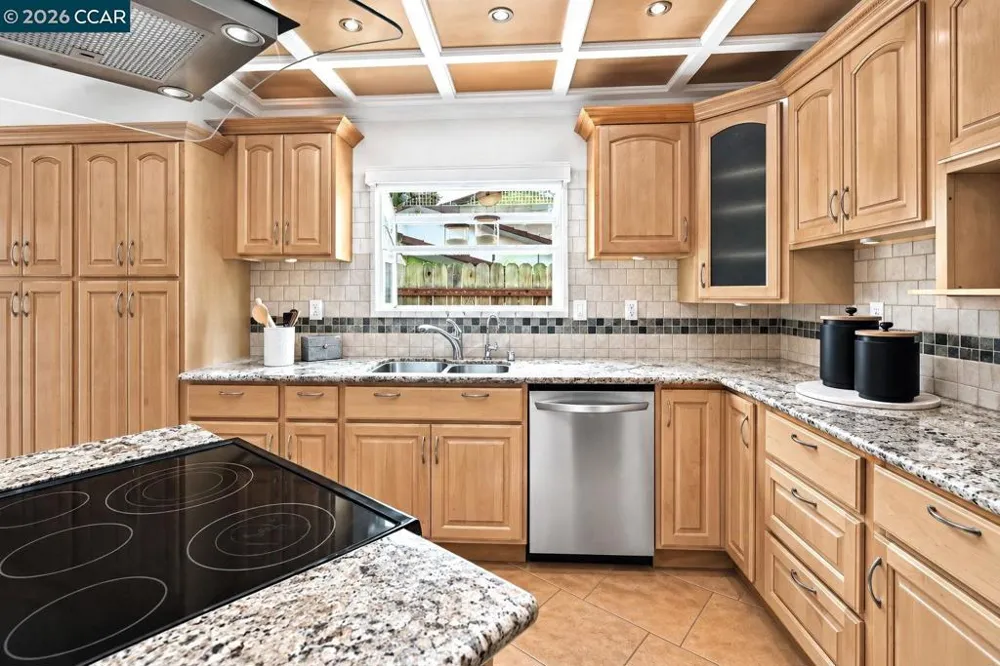 923 Pinon Dr Martinez, CA 94553