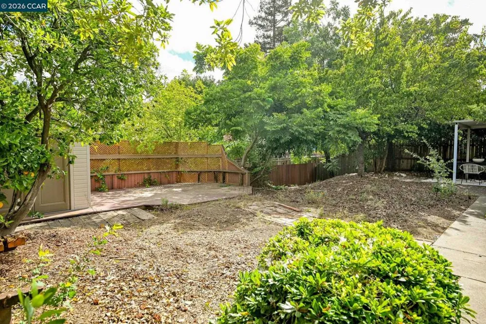 923 Pinon Dr Martinez, CA 94553