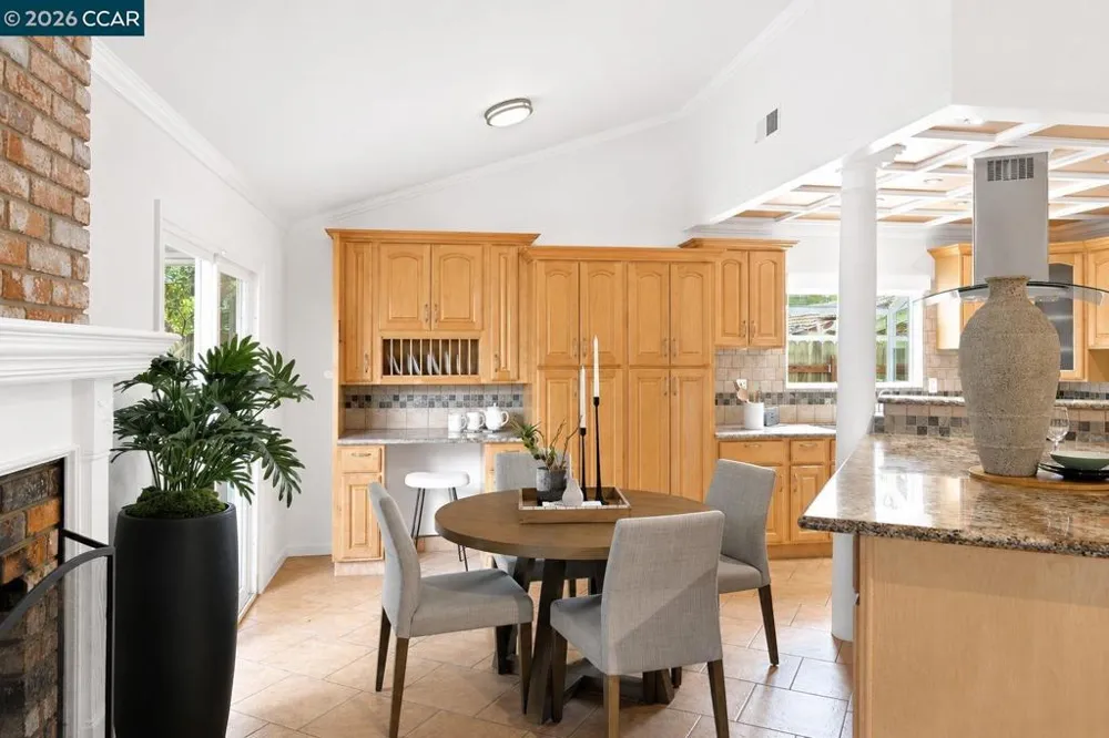 923 Pinon Dr Martinez, CA 94553