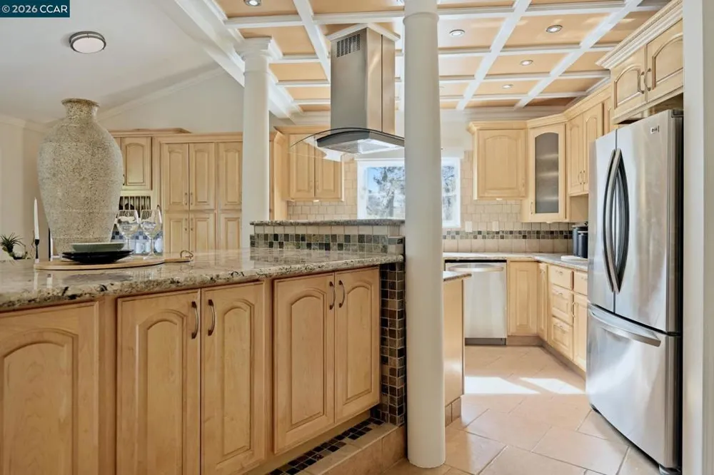 923 Pinon Dr Martinez, CA 94553