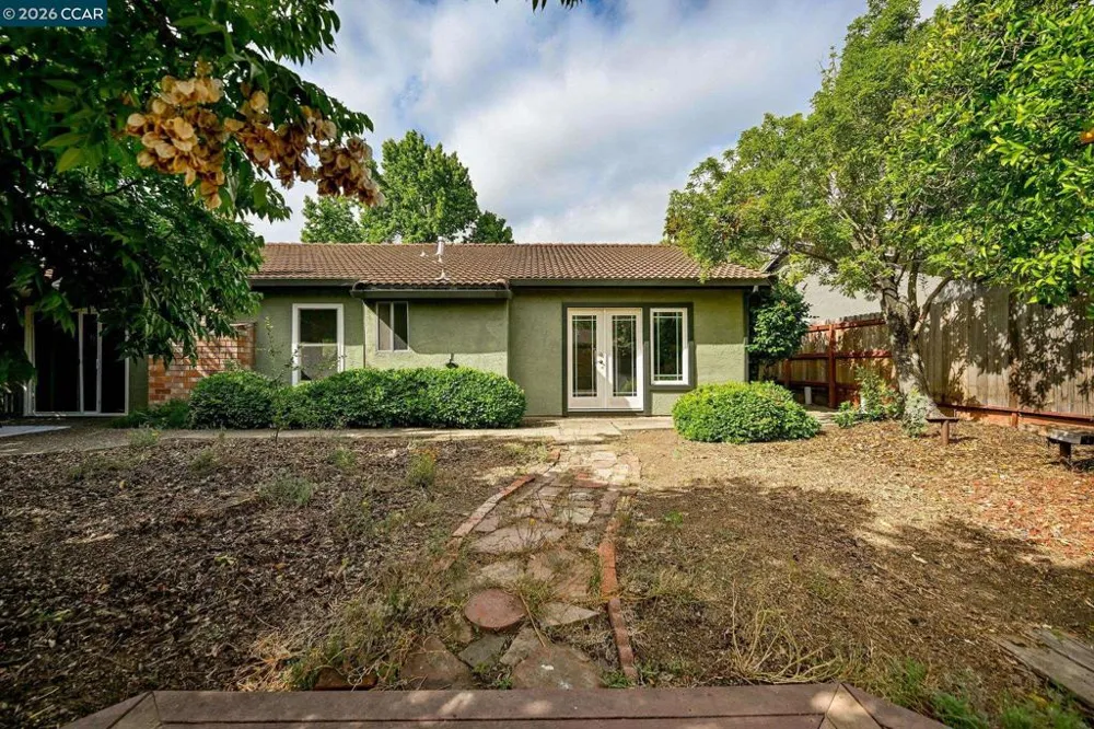 923 Pinon Dr Martinez, CA 94553