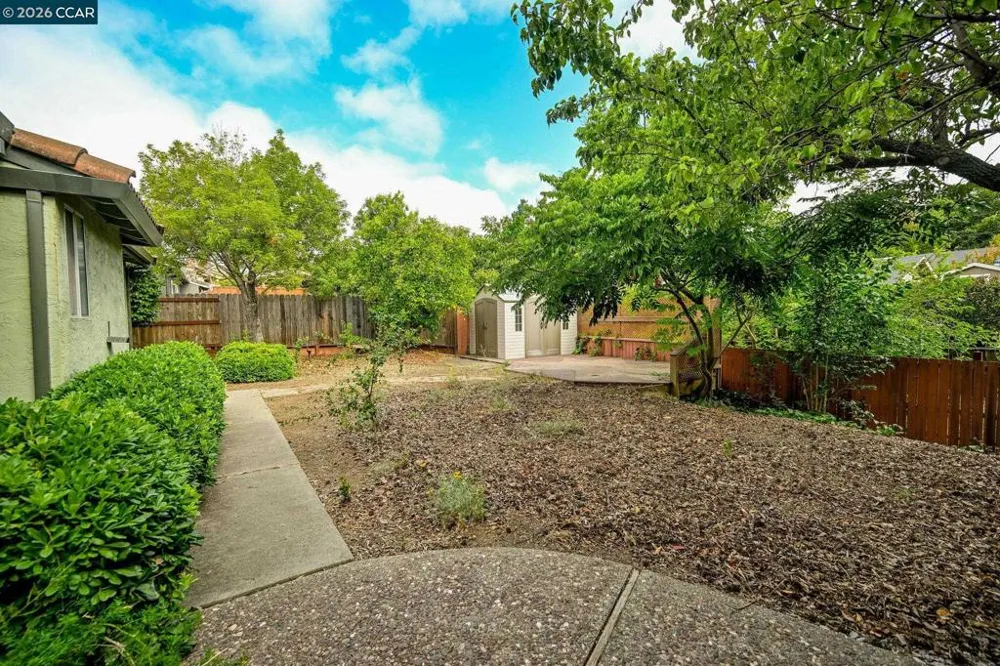 923 Pinon Dr Martinez, CA 94553
