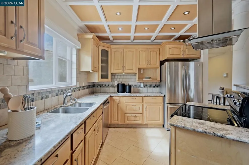 923 Pinon Dr Martinez, CA 94553