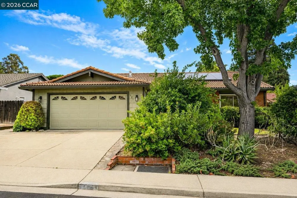 923 Pinon Dr Martinez, CA 94553