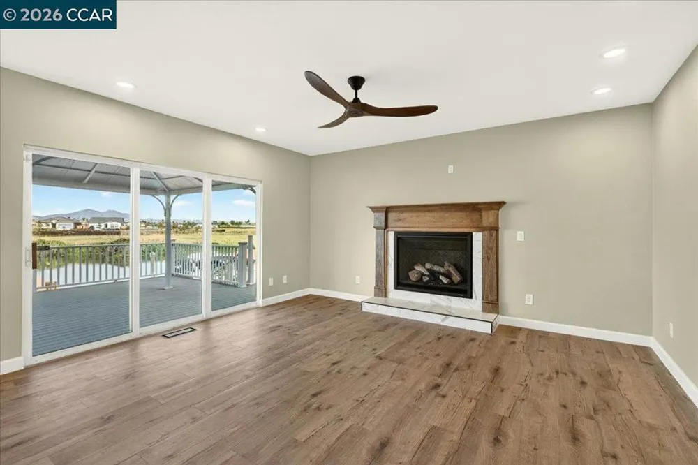 4880 Discovery Pt Discovery Bay, CA 94505