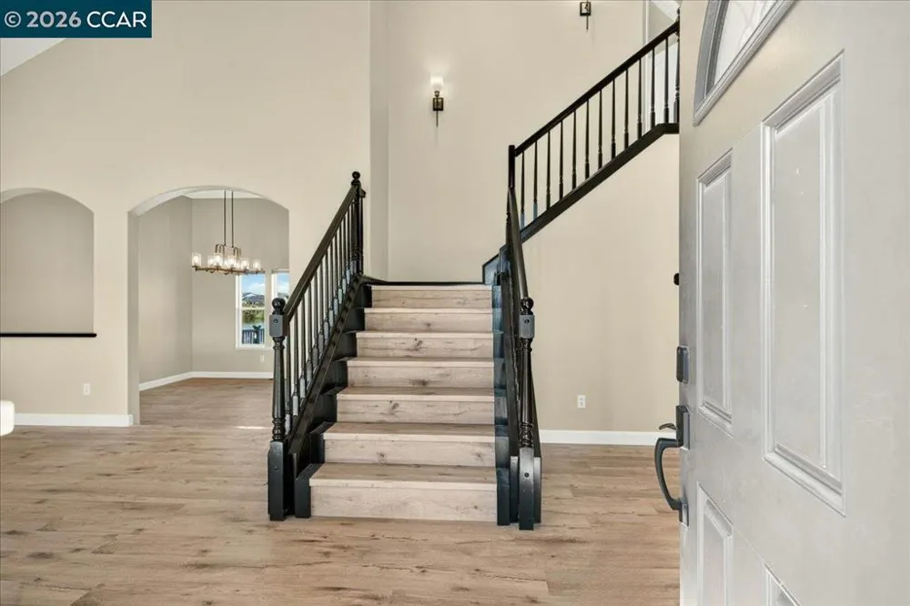 4880 Discovery Pt Discovery Bay, CA 94505