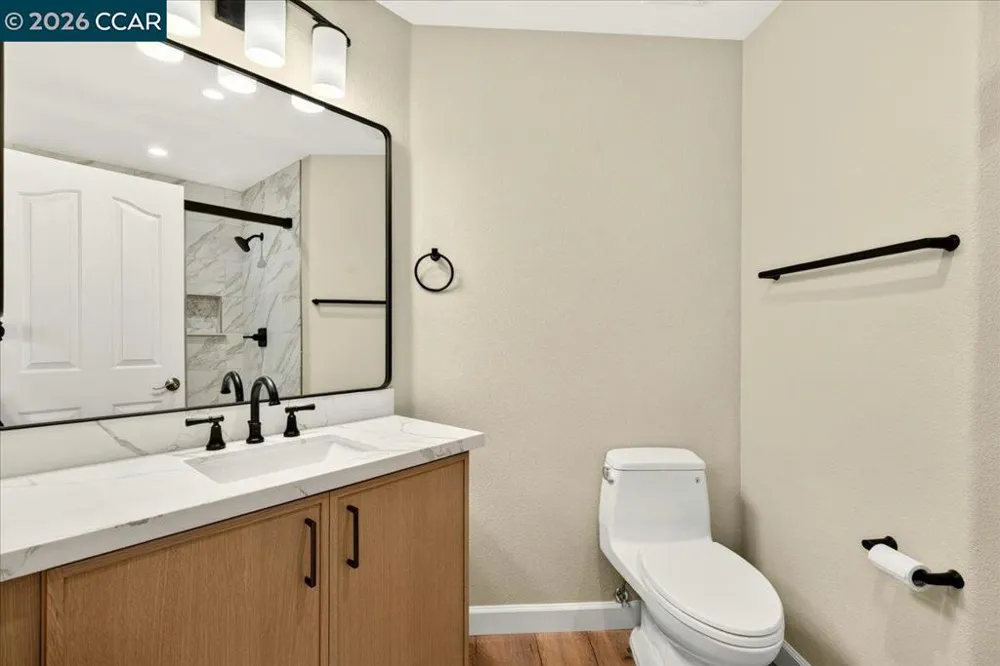4880 Discovery Pt Discovery Bay, CA 94505