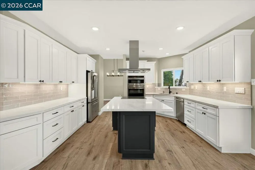 4880 Discovery Pt Discovery Bay, CA 94505