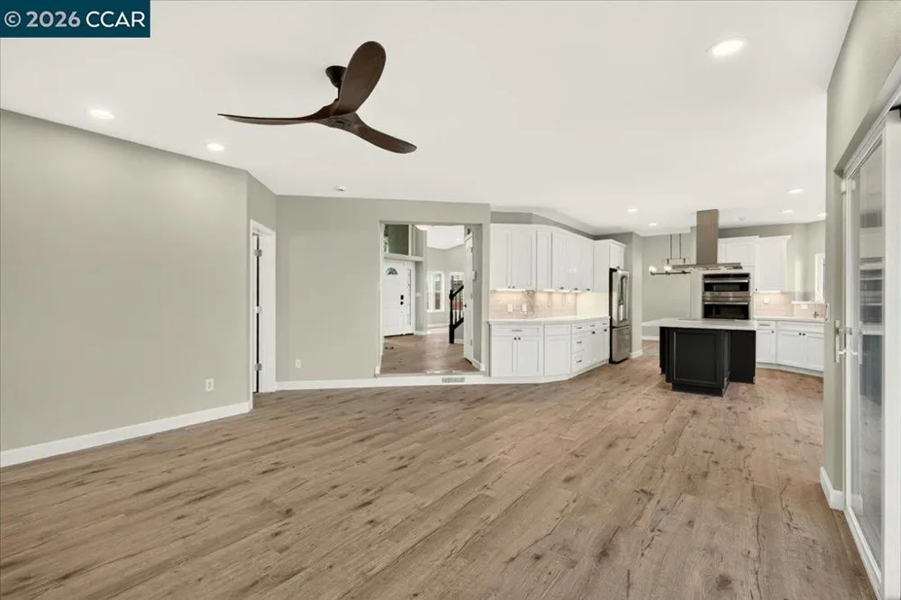 4880 Discovery Pt Discovery Bay, CA 94505