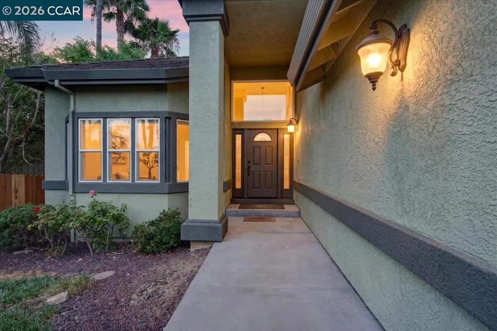 4880 Discovery Pt Discovery Bay, CA 94505